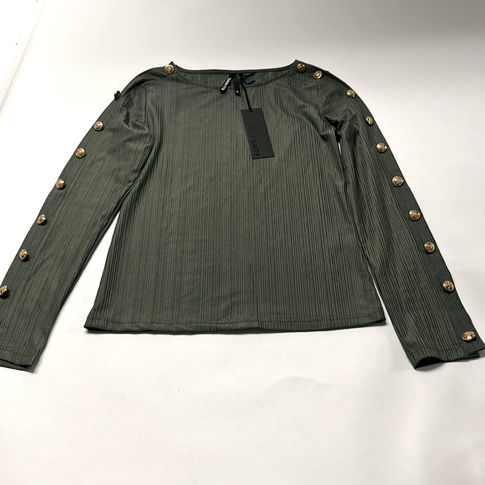 Elli White olive green top with gold button details